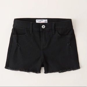 *NWT* ABERCROMBIE KIDS black distressed shorts